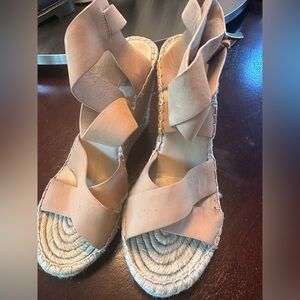 Joie women’s Wedges size 39